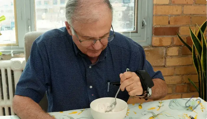 Steadi-3 Plus – Your Anti-Tremor Glove for Daily Independence